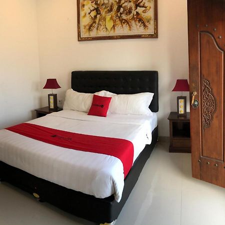 RedDoorz Plus near Dreamland Beach Jimbaran Exterior foto