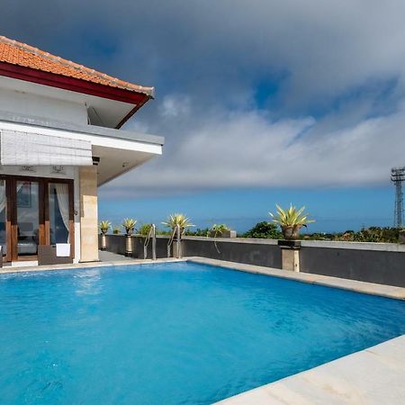 RedDoorz Plus near Dreamland Beach Jimbaran Exterior foto