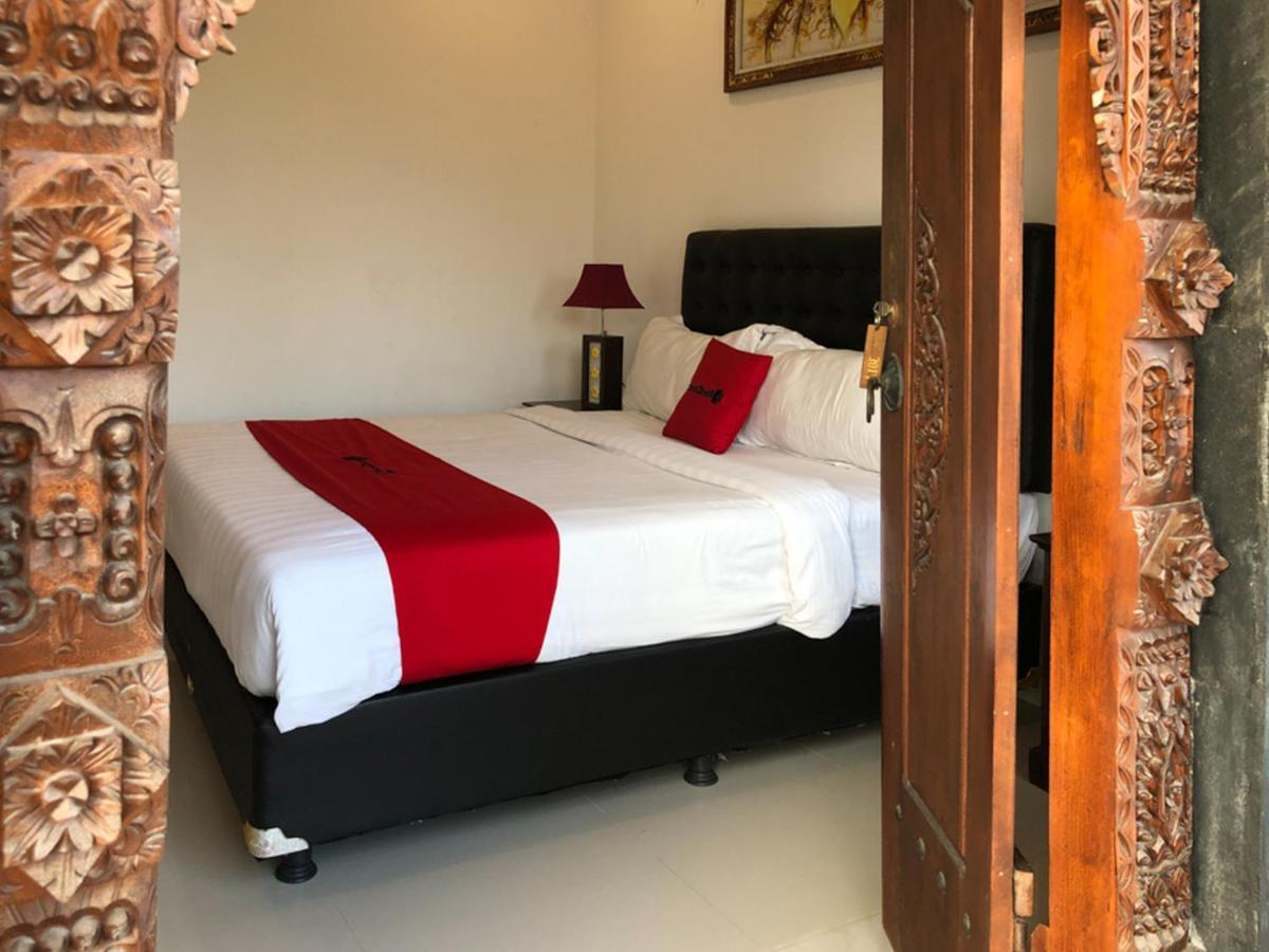 RedDoorz Plus near Dreamland Beach Jimbaran Exterior foto