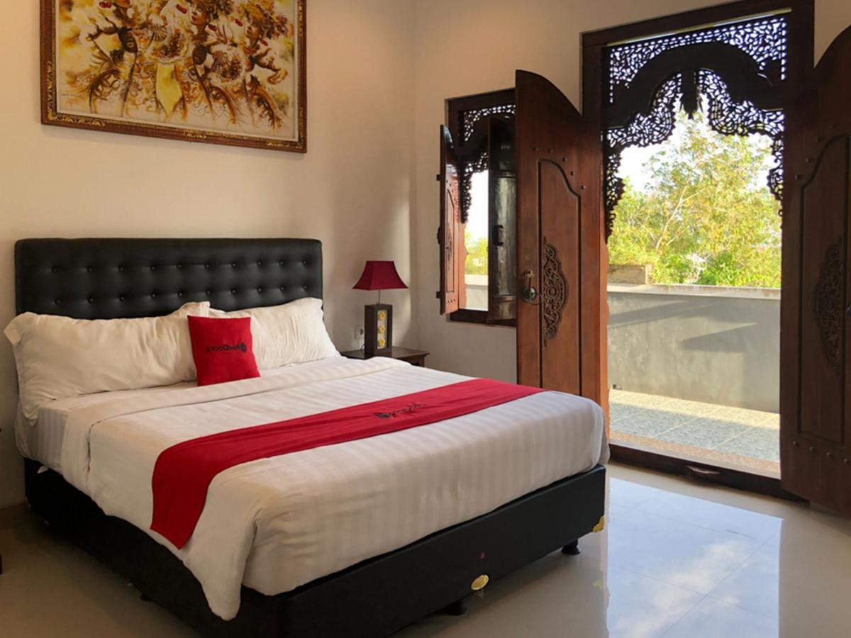 RedDoorz Plus near Dreamland Beach Jimbaran Exterior foto