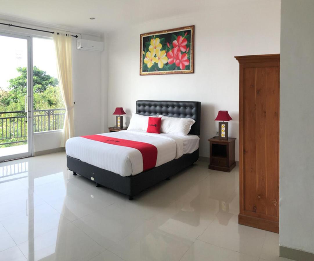 RedDoorz Plus near Dreamland Beach Jimbaran Exterior foto